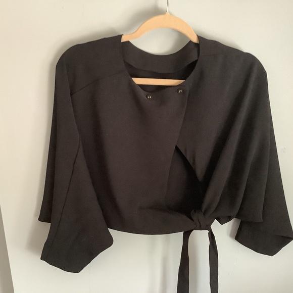 Tops - Unique top purchased in Europe